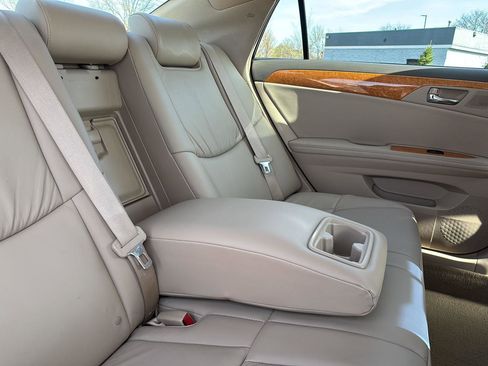 Used 2007 Toyota Avalon XLS FWD image 12