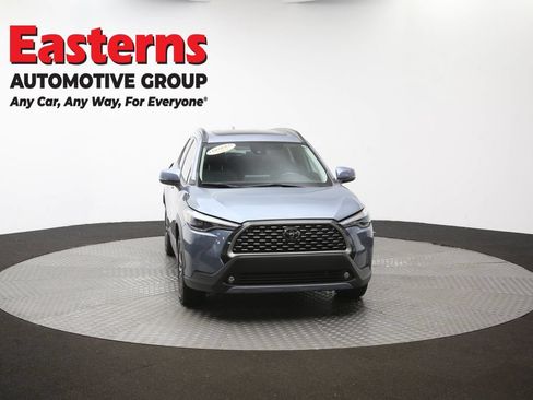 Used 2022 Toyota Corolla Cross XLE w/ Convenience Package AWD/4WD image 52