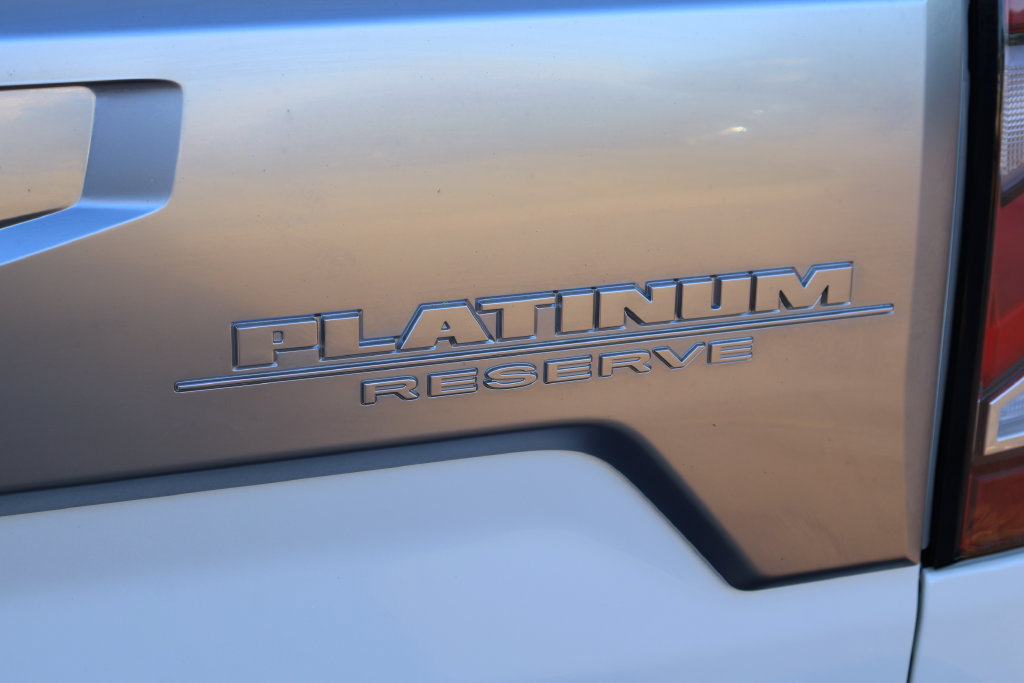 Certified 2024 Nissan Titan Platinum Reserve w/ Moonroof Package AWD/4WD image 9