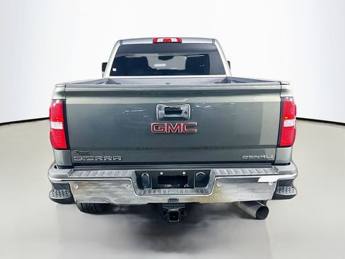 Used 2018 GMC Sierra 2500 Denali w/ Duramax Plus Package image 6