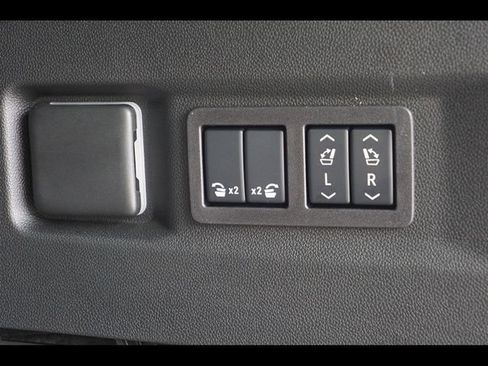 New 2025 Chevrolet Tahoe Premier image 18