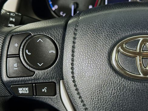 Used 2017 Toyota RAV4 LE image 13