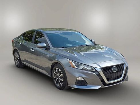 Used 2021 Nissan Altima 2.5 S w/ Driver Assist Package FWD image 3