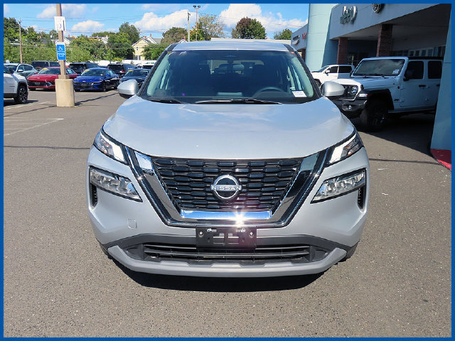 Used 2023 Nissan Rogue SV AWD/4WD image 3