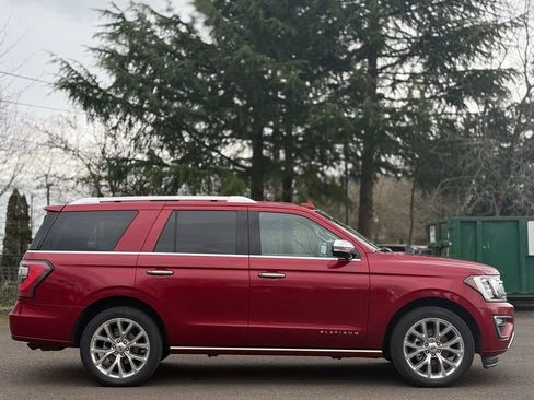 Used 2019 Ford Expedition Platinum image 6