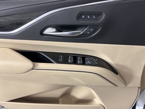 Used 2024 Cadillac Escalade Premium Luxury w/ LPO, Floor Liner Package image 31