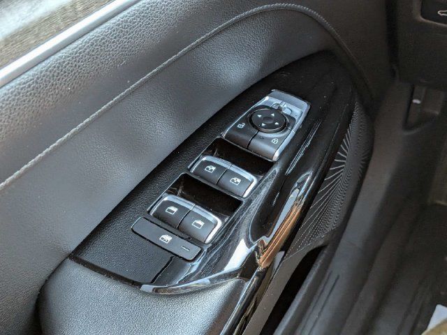 Used 2022 Kia K5 EX FWD image 16