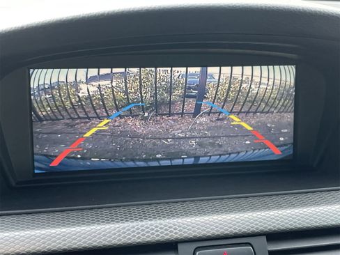 Used 2013 BMW 335i Convertible image 3