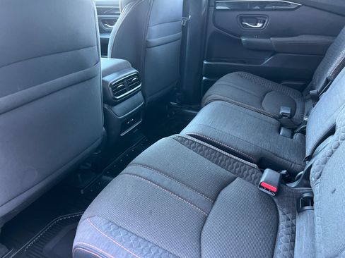 Certified 2025 Honda Pilot Sport image 12