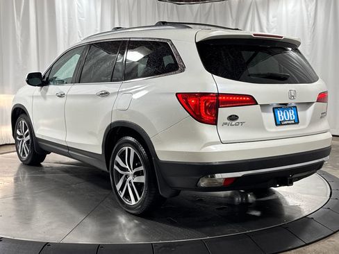 Certified 2017 Honda Pilot Touring image 12