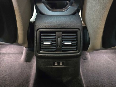 Used 2019 BMW X1 xDrive28i w/ Convenience Package image 18