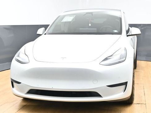 Used 2021 Tesla Model Y Long Range AWD/4WD image 4