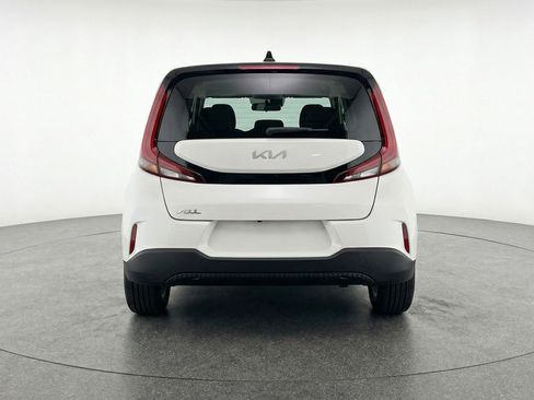 Used 2025 Kia Soul LX w/ LX Technology Package FWD image 7