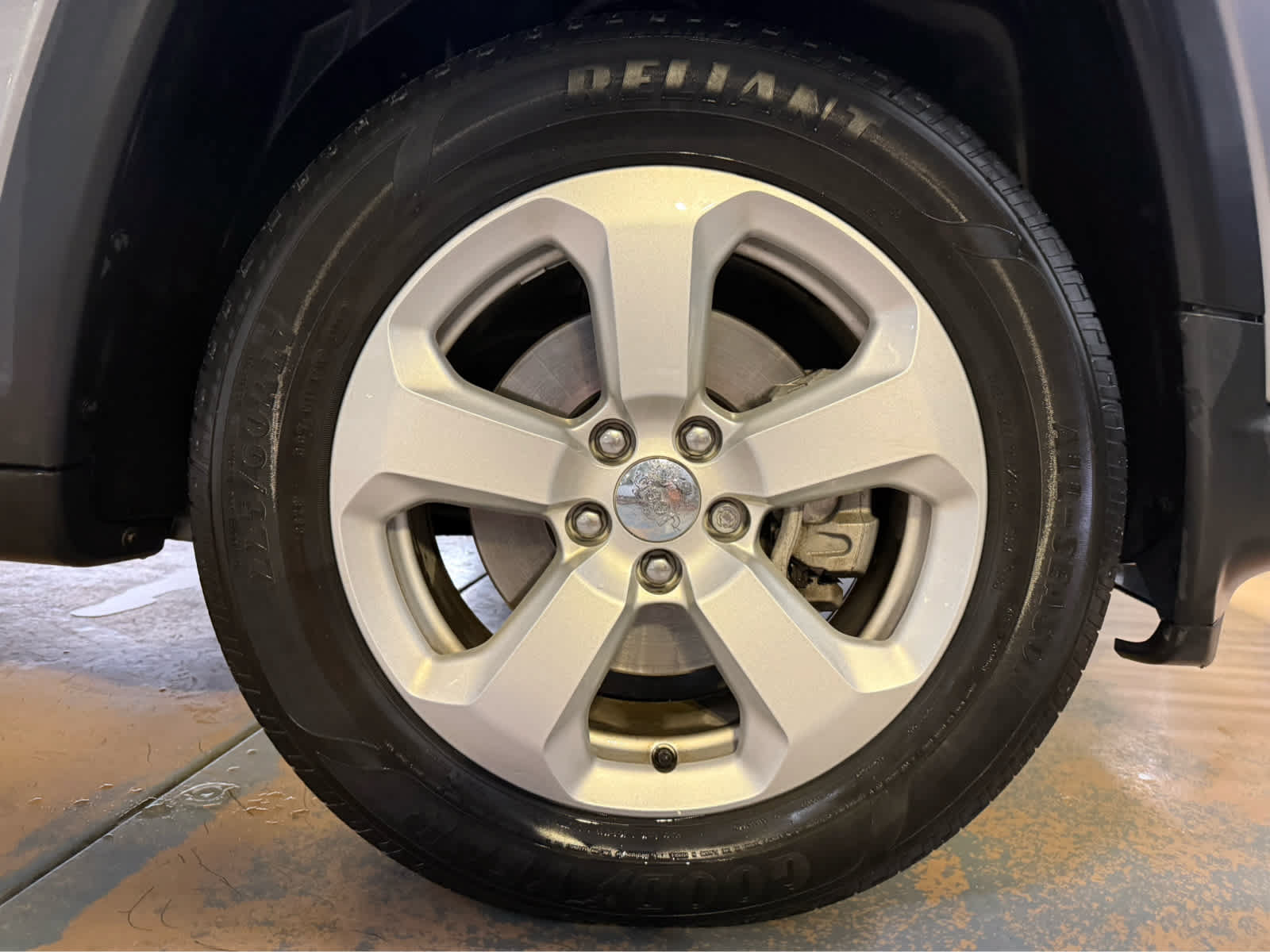 Used 2021 Jeep Compass Latitude AWD/4WD image 9