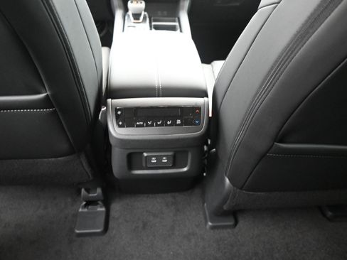 New 2026 Nissan Pathfinder SL FWD image 20