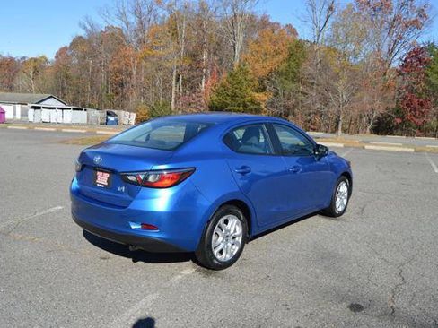 Used 2017 Toyota Yaris iA image 59