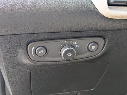 Used 2021 Buick Encore GX Essence w/ Advanced Technology Package image 30