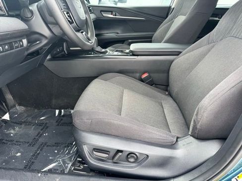 Certified 2025 Toyota Camry LE w/ Convenience Package image 6