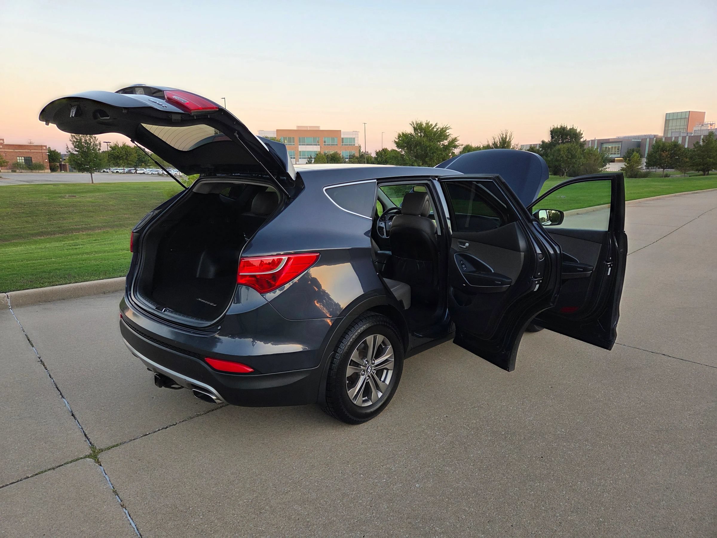 Used 2013 Hyundai Santa Fe Sport FWD image 34
