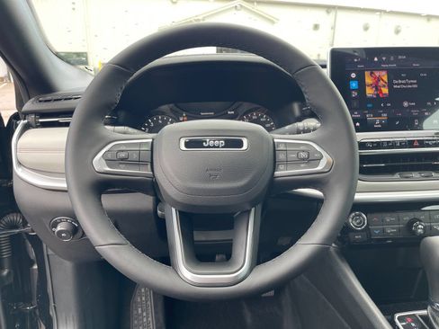 New 2026 Jeep Compass Limited AWD/4WD image 25