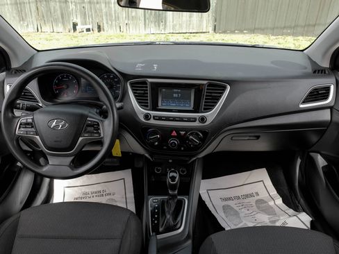 Used 2020 Hyundai Accent SE w/ Cargo Package image 19