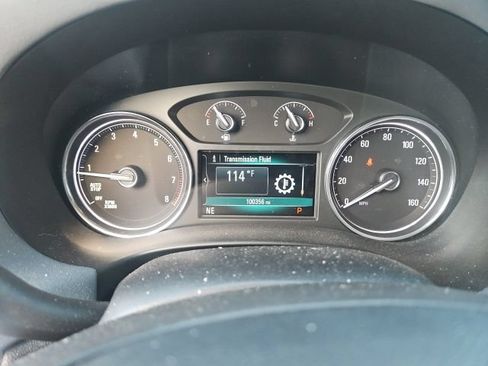 Used 2019 Buick Enclave Essence FWD image 3