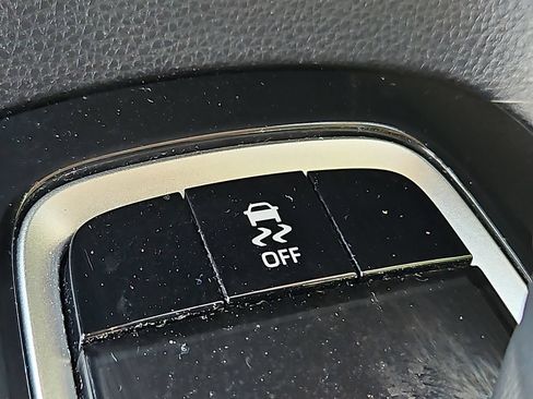Used 2023 Toyota Corolla LE w/ Carpet Mat Package (TMS) FWD image 23