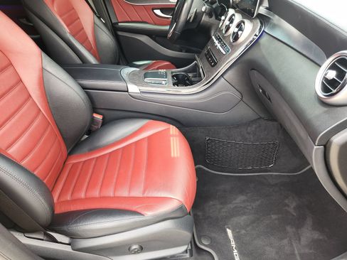 Used 2020 Mercedes-Benz GLC 300 4MATIC Coupe image 17