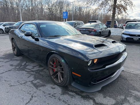 Used 2023 Dodge Challenger SRT Hellcat w/ Driver Convenience Group image 21
