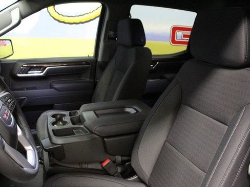 New 2026 GMC Sierra 1500 SLE w/ X31 Off-Road Package image 18