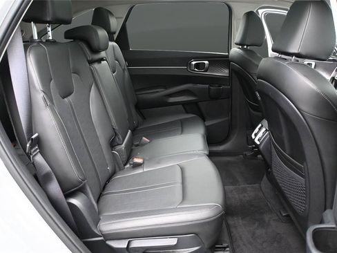 Used 2024 Kia Sorento S w/ Panoramic Sunroof Package AWD/4WD image 22