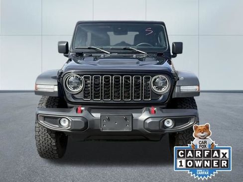 Used 2024 Jeep Wrangler Unlimited Rubicon image 4