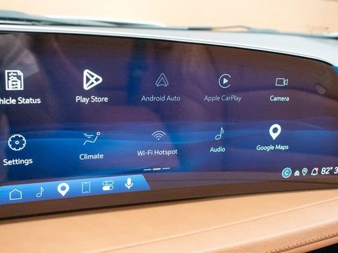 Used 2024 Cadillac XT4 Sport AWD/4WD image 31