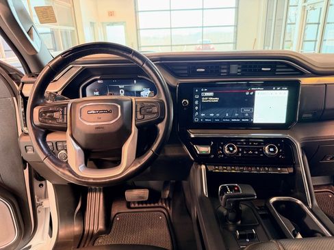 Used 2024 GMC Sierra 1500 Denali image 11