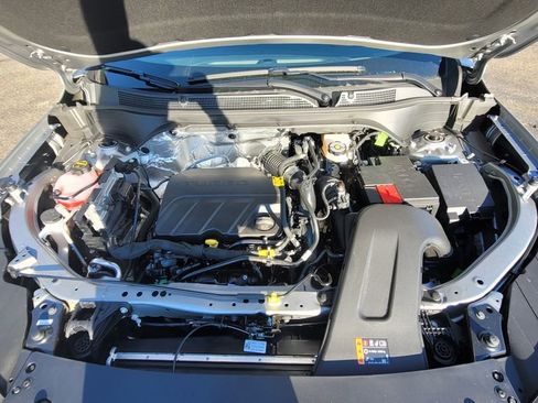 New 2026 Chevrolet Trax RS w/ Sunroof Package image 17