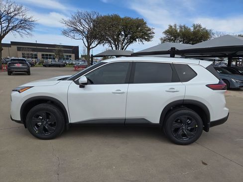 New 2026 Nissan Rogue SV FWD image 2