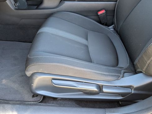 Used 2019 Honda Civic LX image 10