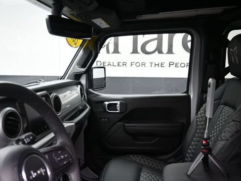 Used 2023 Jeep Wrangler Unlimited Sport w/ Sun And Sound Package AWD/4WD image 15