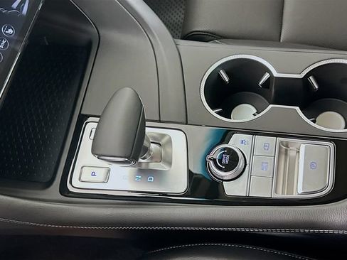 Certified 2026 Genesis G70 2.5T RWD image 15
