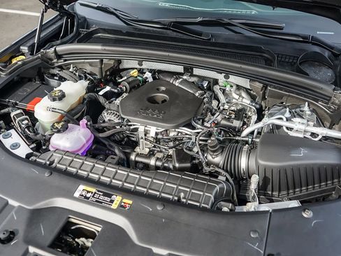 New 2026 Jeep Grand Cherokee Altitude image 12