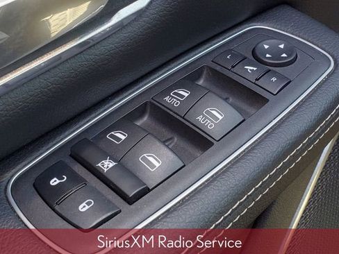 Used 2023 RAM 1500 Laramie image 12