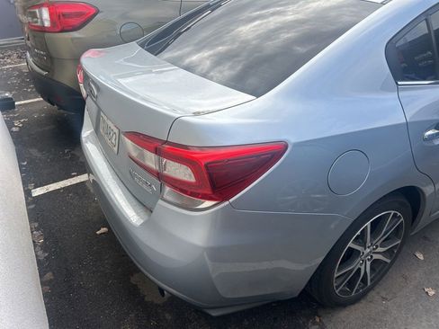 Used 2017 Subaru Impreza 2.0i Limited image 9