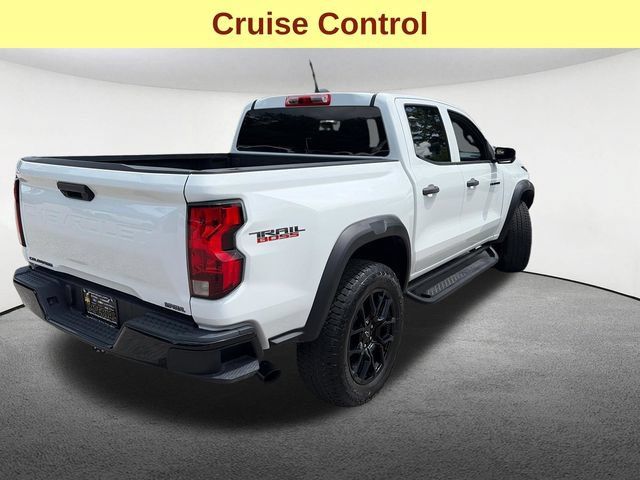 Used 2024 Chevrolet Colorado Trail Boss w/ LPO, Dark Essentials Package AWD/4WD image 10