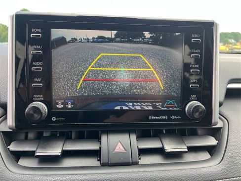 Used 2019 Toyota RAV4 XLE w/ Convenience Package AWD/4WD image 18
