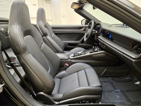 Used 2020 Porsche 911 Carrera S image 23