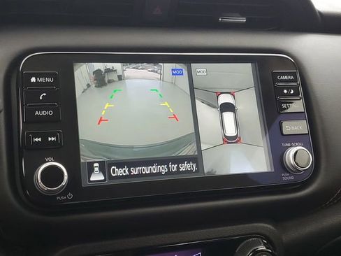 Used 2024 Nissan Kicks SR FWD image 28
