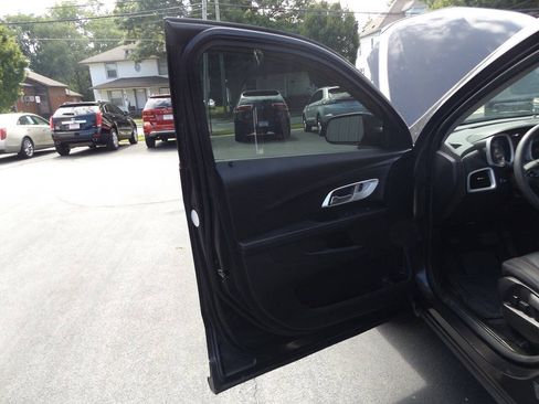Used 2016 Chevrolet Equinox LS w/ LPO, Protection Package FWD image 18