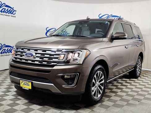 Used 2018 Ford Expedition Limited w/ Equipment Group 301A RWD image 5