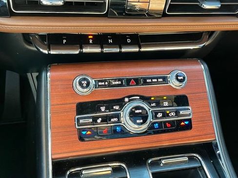 Used 2023 Lincoln Aviator Reserve w/ Equipment Group 201A image 24