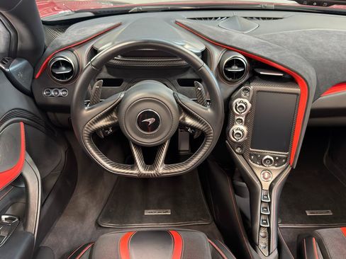 Used 2022 McLaren 720S Spider RWD image 27